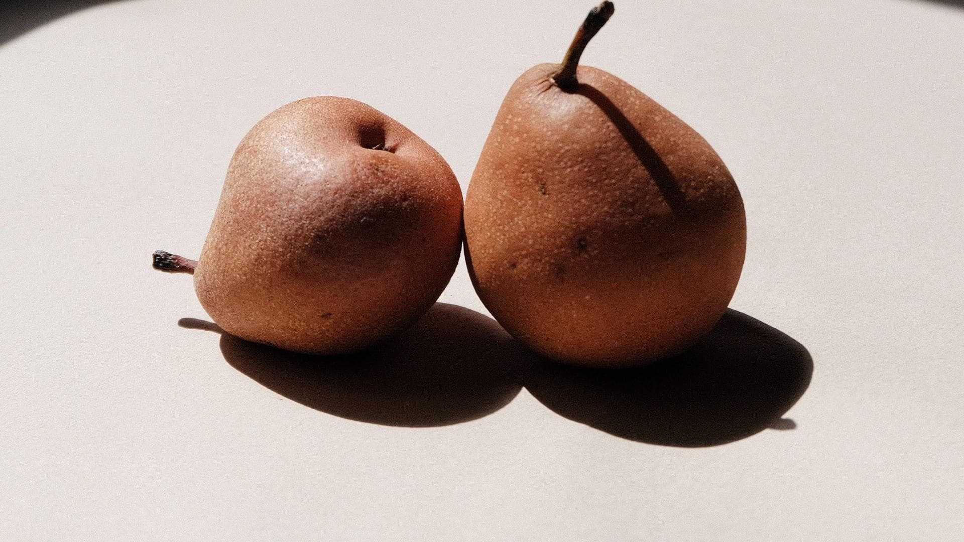 O relație adevărată: Ai părăsit lumea în care erai obișnuit pentru una în care ești nevoit să te adaptezi. Sunt  